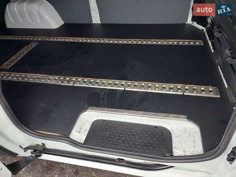 Грузовой фургон Renault Trafic 2021 в Львове фото 52 Грузовой фургон Renault Trafic 2021 в Львове