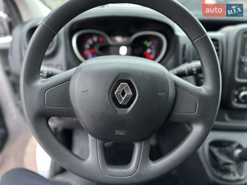 Вантажний фургон Renault Trafic 2021 в Рівному