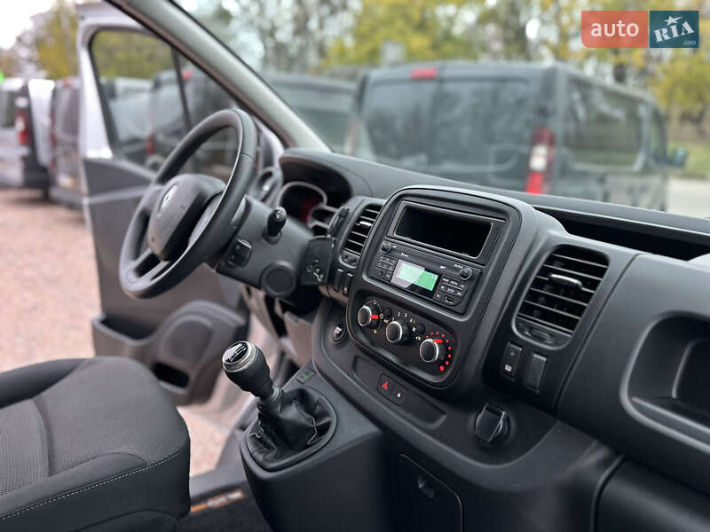 Вантажний фургон Renault Trafic 2021 в Рівному