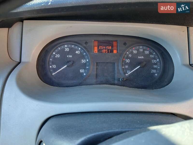 Мінівен Renault Trafic 2007 в Дрогобичі