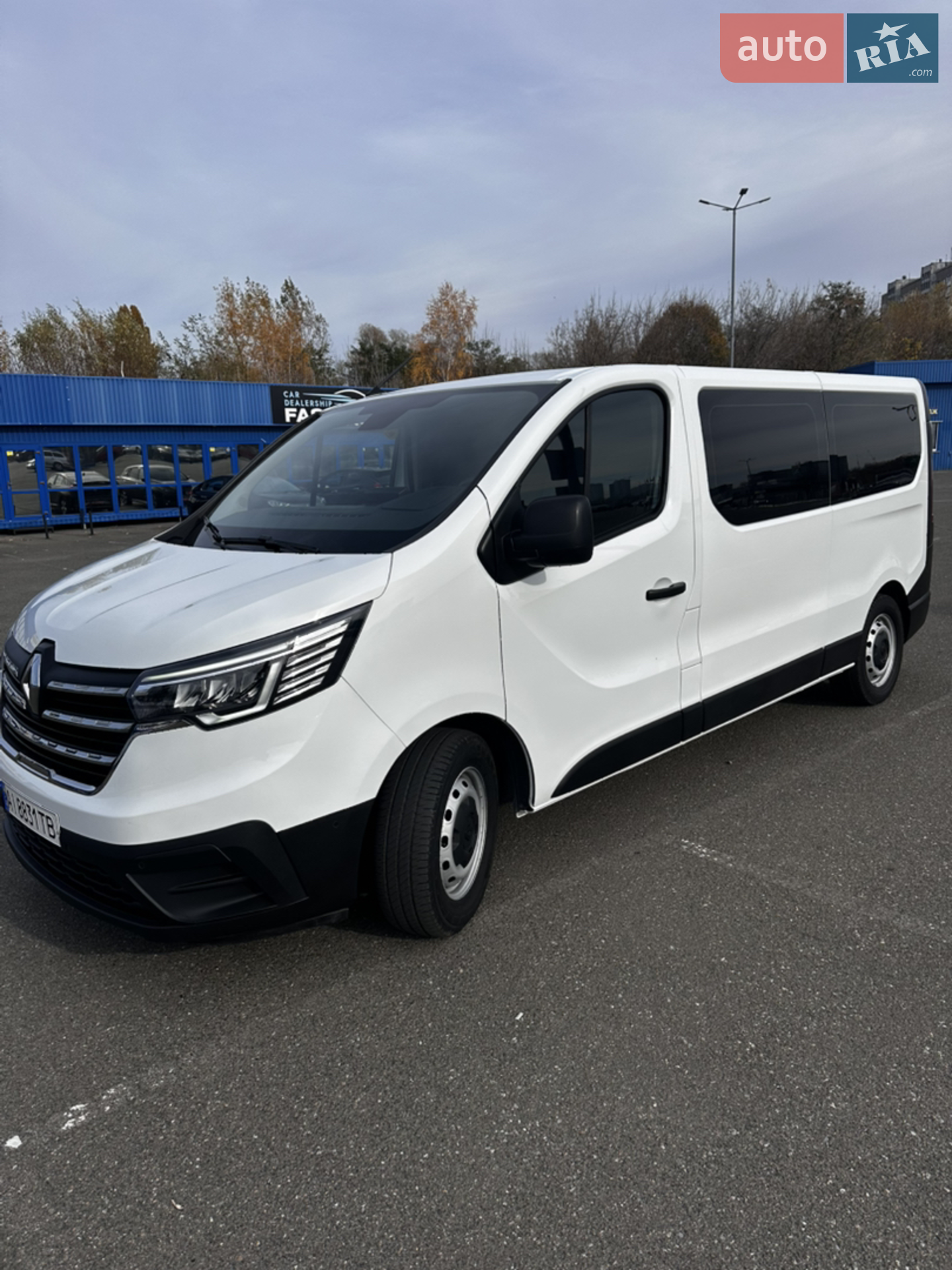 2022 Renault Trafic - мініатюра 2