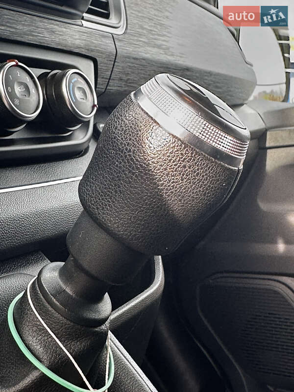 Минивэн Renault Trafic 2022 в Киеве фото 11 Минивэн Renault Trafic 2022 в Киеве