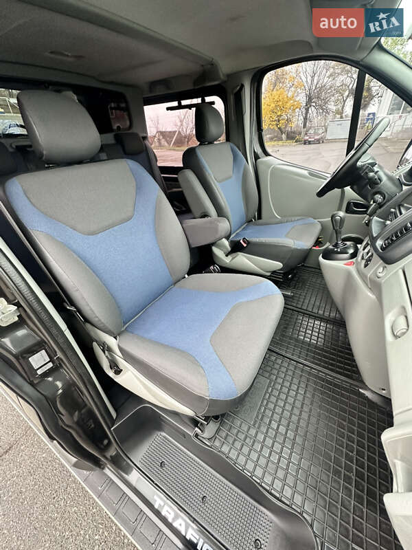 Минивэн Renault Trafic 2012 в Миргороде фото 31 Минивэн Renault Trafic 2012 в Миргороде