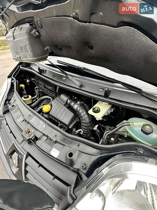 Минивэн Renault Trafic 2012 в Миргороде фото 48 Минивэн Renault Trafic 2012 в Миргороде