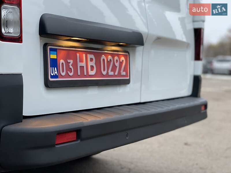 Грузовой фургон Renault Trafic 2022 в Дубно