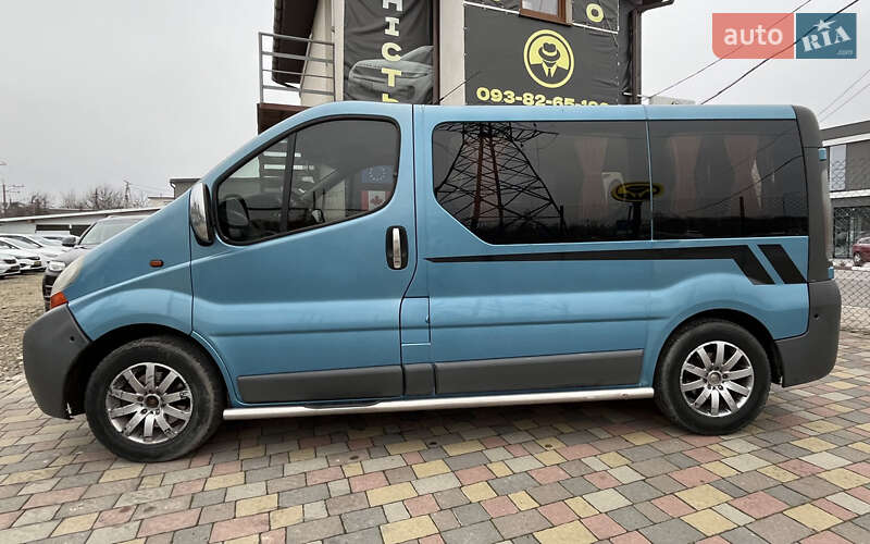 Минивэн Renault Trafic 2003 в Стрые