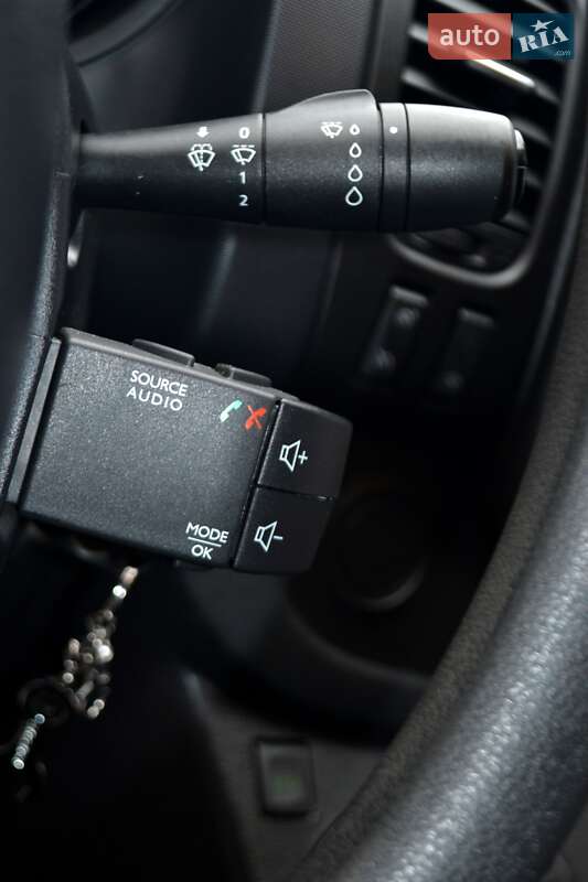 Вантажний фургон Renault Trafic 2021 в Хмельницькому фото 98 Вантажний фургон Renault Trafic 2021 в Хмельницькому