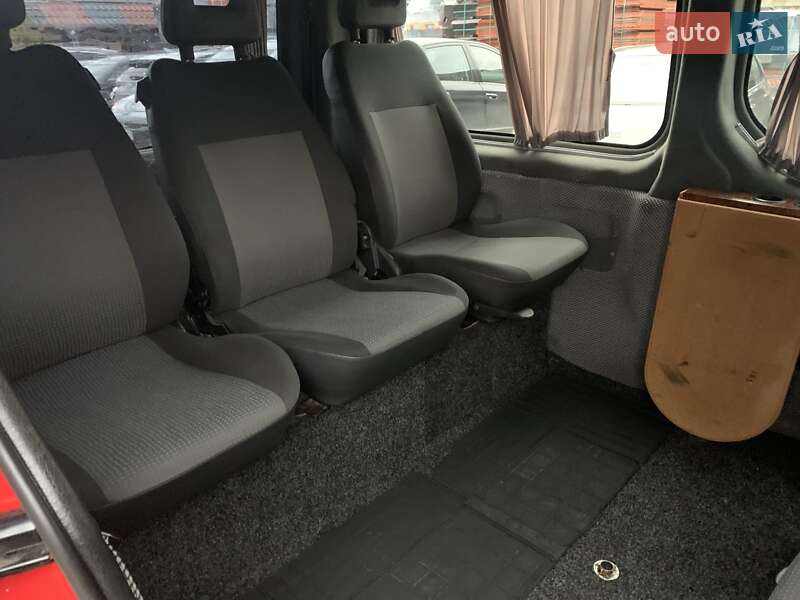 Минивэн Renault Trafic 2007 в Ровно