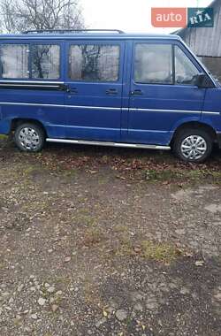 Мінівен Renault Trafic 1994 в Долині