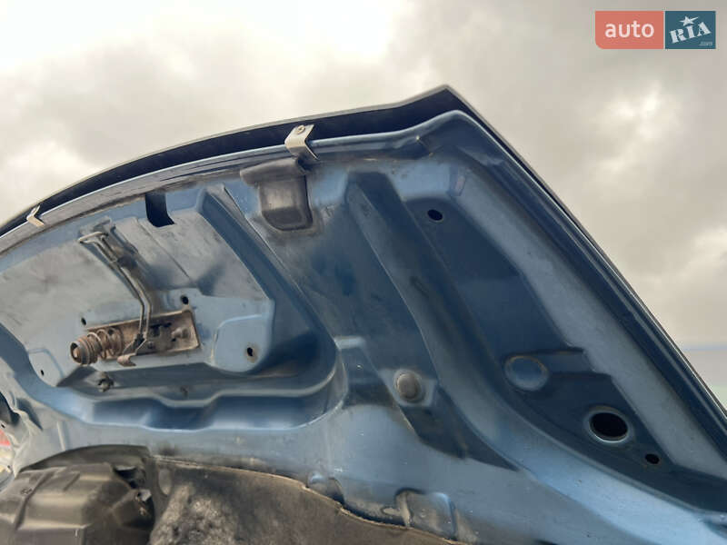 Мінівен Renault Trafic 2005 в Здолбуніві