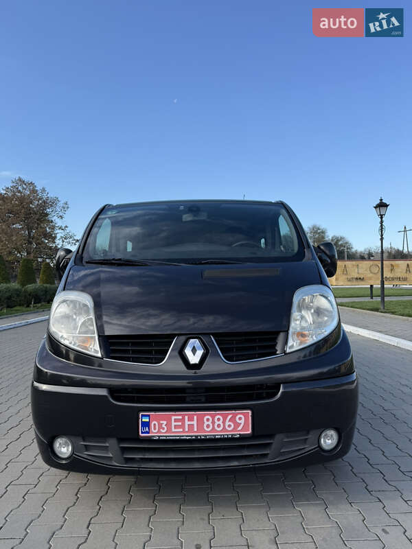 Минивэн Renault Trafic 2011 в Измаиле фото 7 Минивэн Renault Trafic 2011 в Измаиле