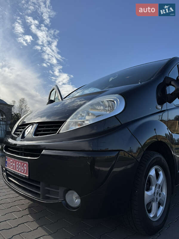 Минивэн Renault Trafic 2011 в Измаиле фото 17 Минивэн Renault Trafic 2011 в Измаиле