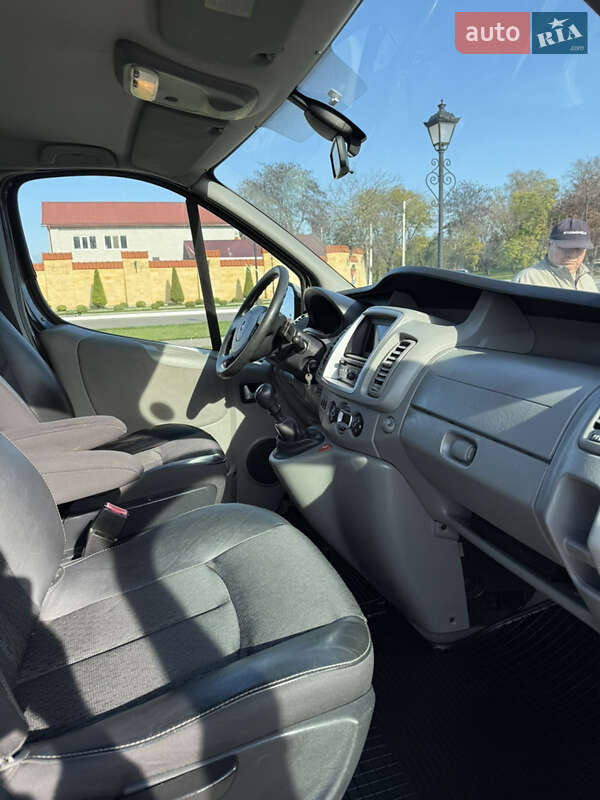 Минивэн Renault Trafic 2011 в Измаиле фото 33 Минивэн Renault Trafic 2011 в Измаиле