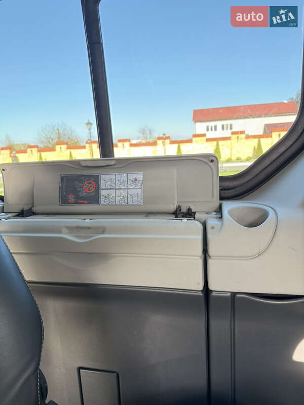 Минивэн Renault Trafic 2011 в Измаиле фото 40 Минивэн Renault Trafic 2011 в Измаиле