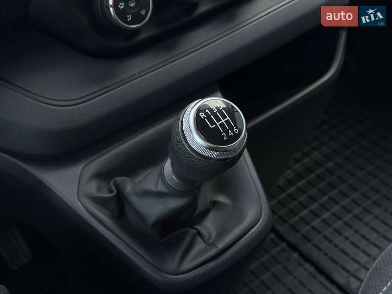 Минивэн Renault Trafic 2022 в Ровно фото 47 Минивэн Renault Trafic 2022 в Ровно