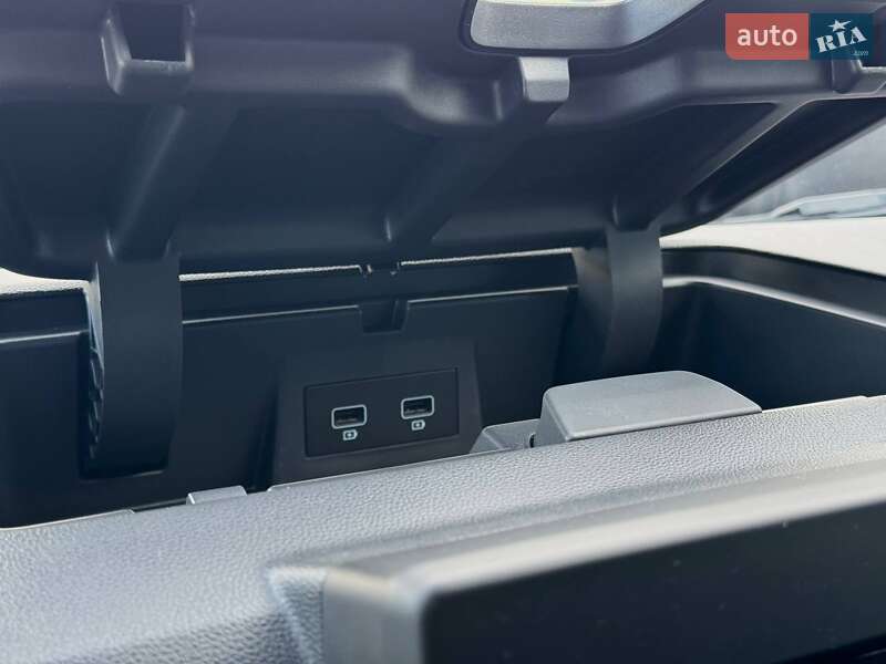 Минивэн Renault Trafic 2022 в Ровно фото 51 Минивэн Renault Trafic 2022 в Ровно