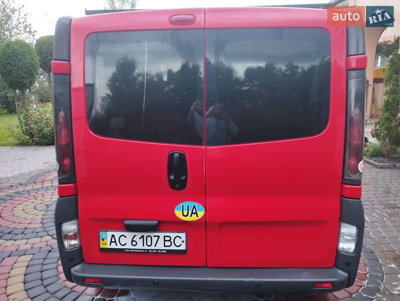 Минивэн Renault Trafic 2004 в Луцке фото 5 Минивэн Renault Trafic 2004 в Луцке