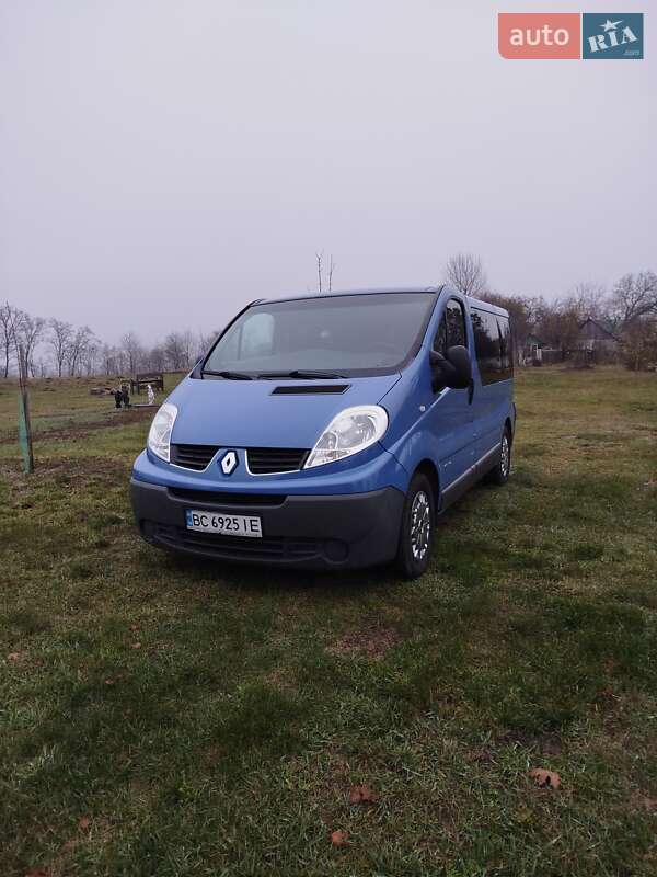 Минивэн Renault Trafic 2010 в Черкассах фото 2 Минивэн Renault Trafic 2010 в Черкассах