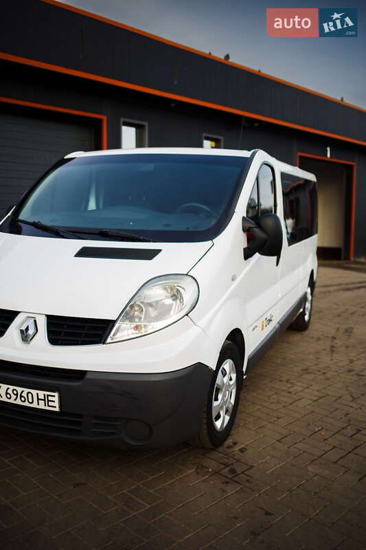 Минивэн Renault Trafic 2013 в Лозовой