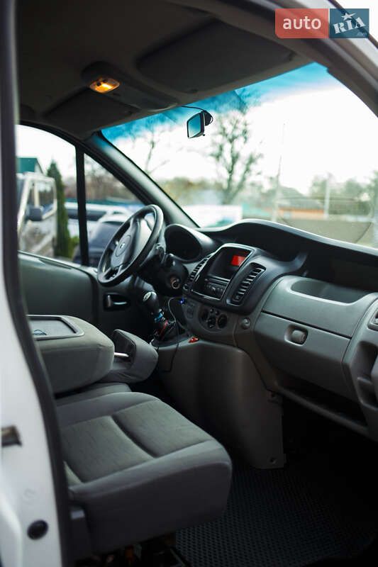 Минивэн Renault Trafic 2013 в Лозовой