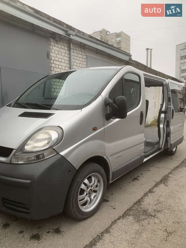 Минивэн Renault Trafic 2005 в Харькове фото 18 Минивэн Renault Trafic 2005 в Харькове