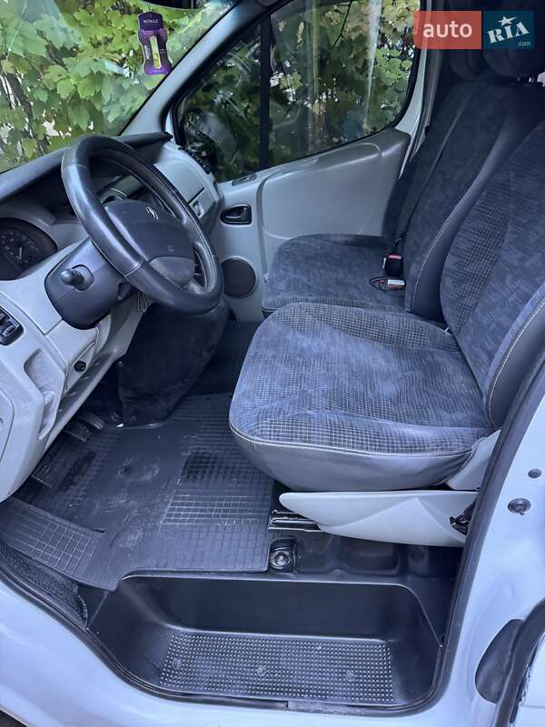 Минивэн Renault Trafic 2007 в Черновцах фото 18 Минивэн Renault Trafic 2007 в Черновцах