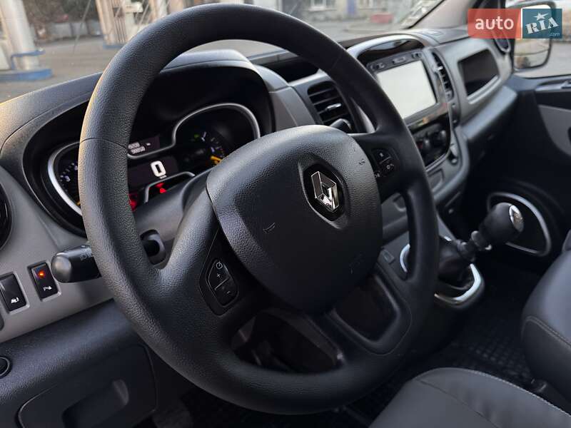 Минивэн Renault Trafic 2016 в Хмельницком