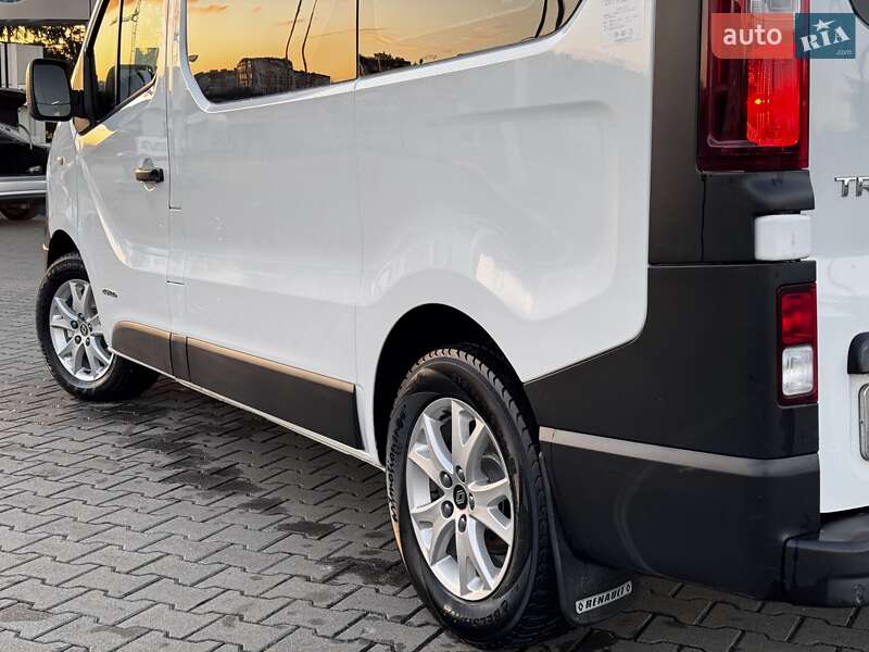 Минивэн Renault Trafic 2016 в Хмельницком