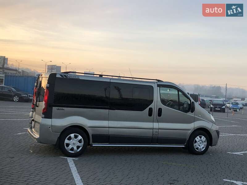 Минивэн Renault Trafic 2011 в Черновцах