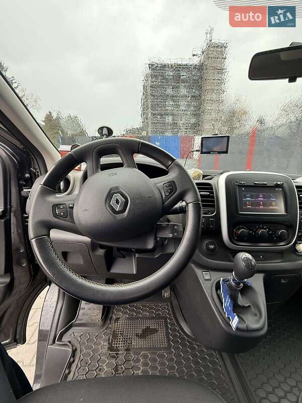 Минивэн Renault Trafic 2018 в Львове фото 5 Минивэн Renault Trafic 2018 в Львове