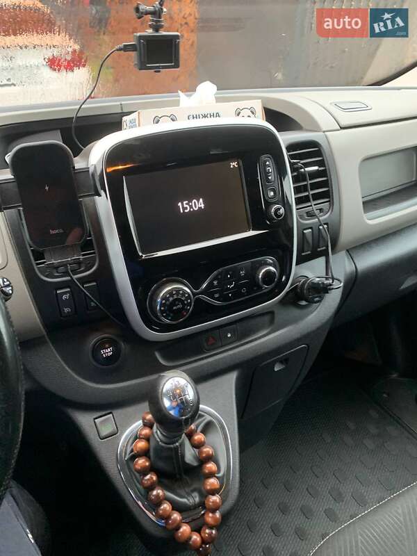 Другие грузовики Renault Trafic 2017 в Гостомеле