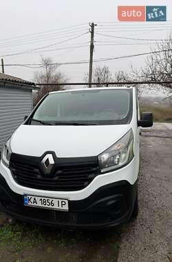 Минивэн Renault Trafic 2015 в Кривом Роге