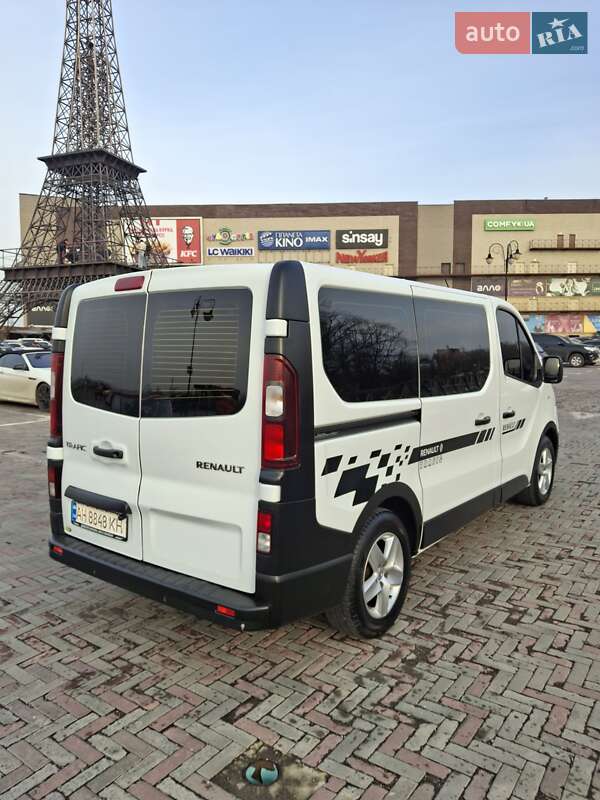 Минивэн Renault Trafic 2015 в Харькове