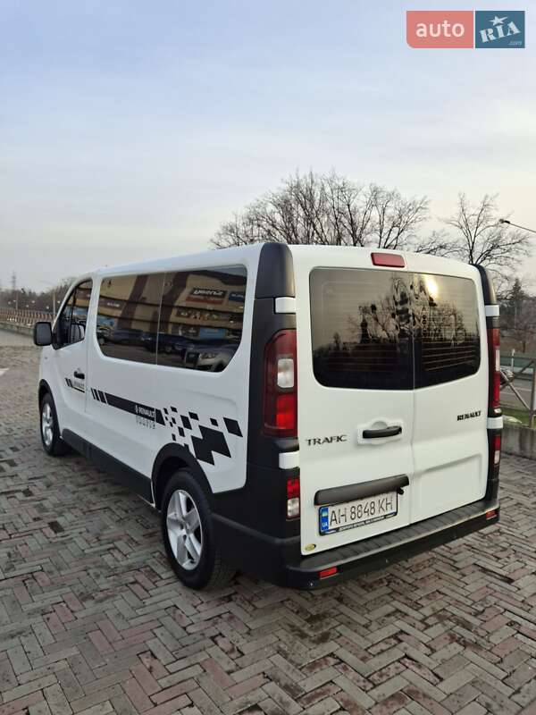 Минивэн Renault Trafic 2015 в Харькове