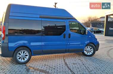 Вантажний фургон Renault Trafic 2007 в Шумську