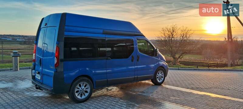 Грузовой фургон Renault Trafic 2007 в Шумске фото 28 Грузовой фургон Renault Trafic 2007 в Шумске