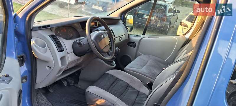 Грузовой фургон Renault Trafic 2007 в Шумске фото 41 Грузовой фургон Renault Trafic 2007 в Шумске