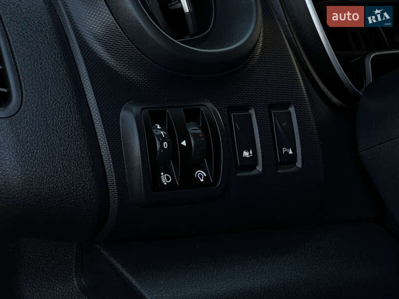 Минивэн Renault Trafic 2021 в Дубно