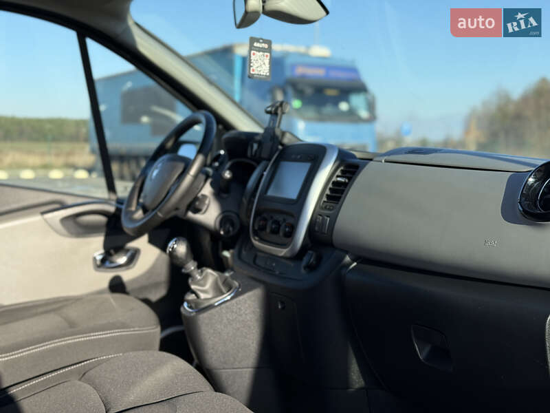Грузовой фургон Renault Trafic 2015 в Радивилове