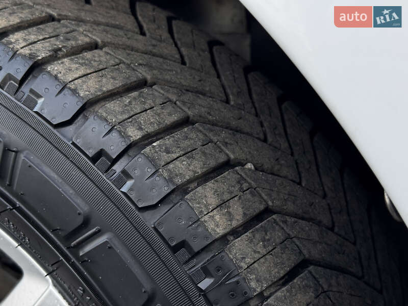 Грузовой фургон Renault Trafic 2016 в Радивилове