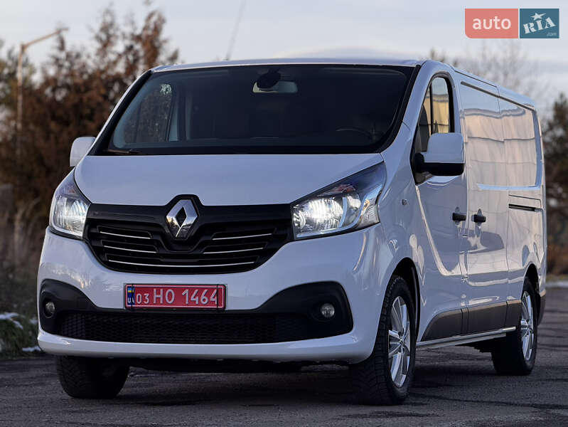 Грузовой фургон Renault Trafic 2016 в Радивилове