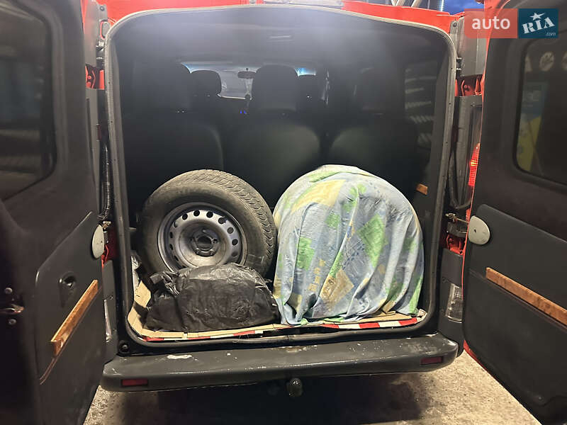 Минивэн Renault Trafic 2003 в Полтаве фото 12 Минивэн Renault Trafic 2003 в Полтаве