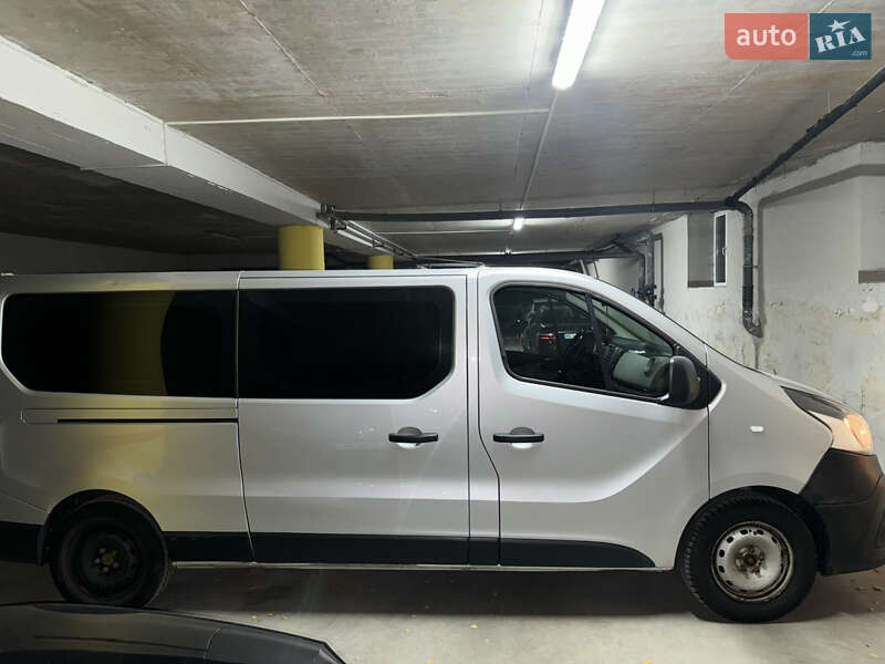 Минивэн Renault Trafic 2015 в Львове