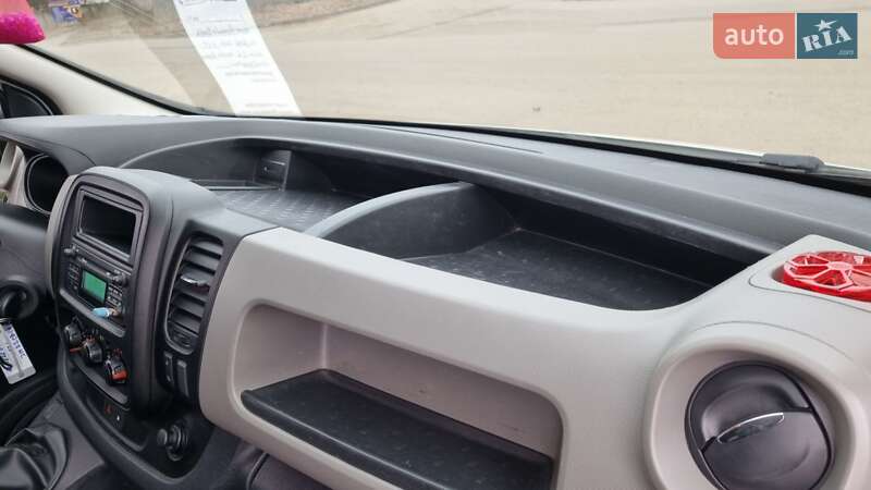 Грузовой фургон Renault Trafic 2015 в Полтаве