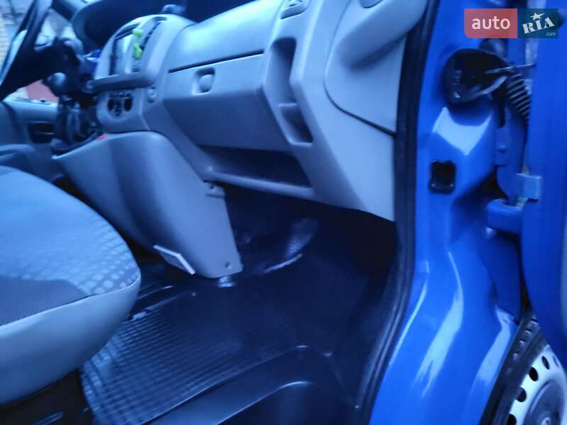 Минивэн Renault Trafic 2007 в Хмельницком