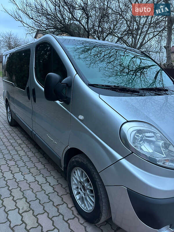 Минивэн Renault Trafic 2013 в Ровно фото 8 Минивэн Renault Trafic 2013 в Ровно