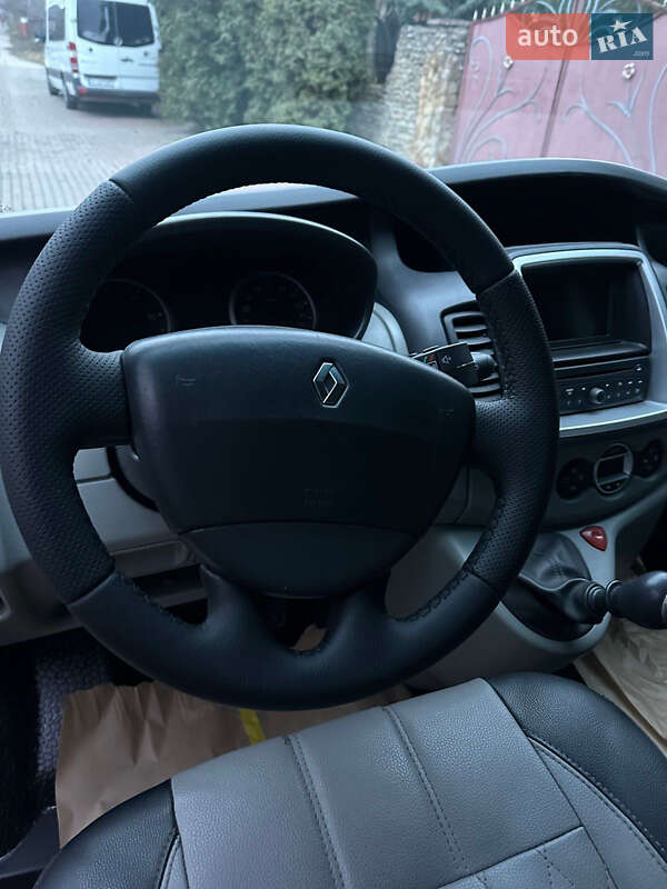 Минивэн Renault Trafic 2013 в Ровно фото 38 Минивэн Renault Trafic 2013 в Ровно