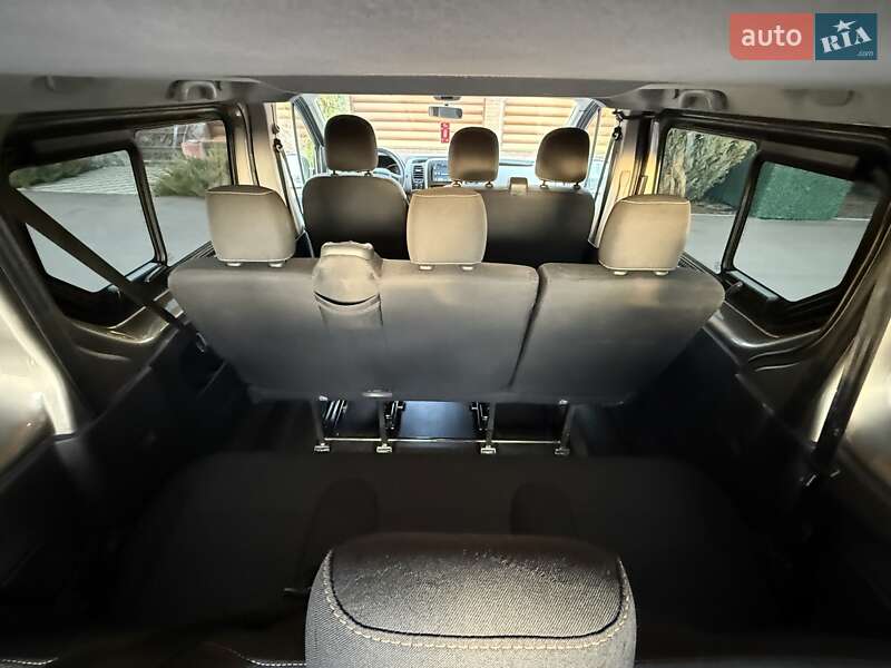 Минивэн Renault Trafic 2015 в Киеве