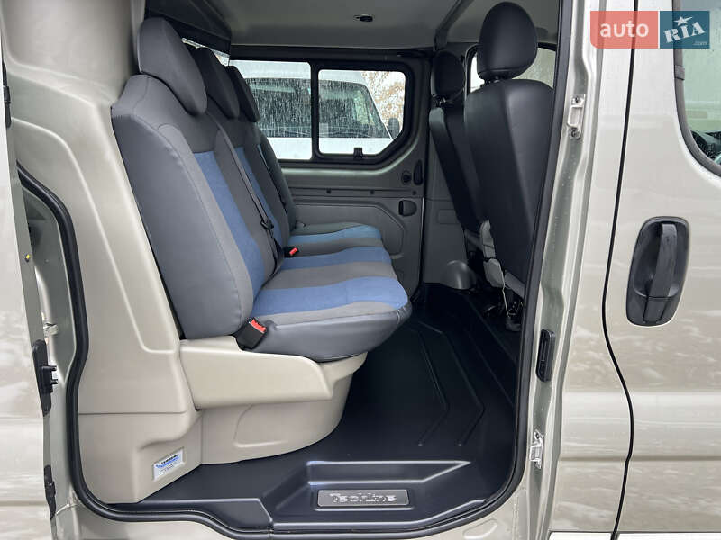 Минивэн Renault Trafic 2012 в Львове