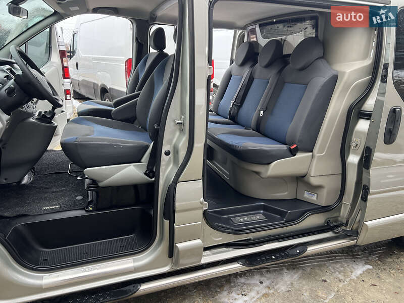 Минивэн Renault Trafic 2012 в Львове